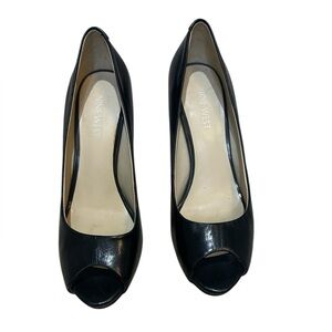 Nine West Classic Black Peep Toe Heels 6M